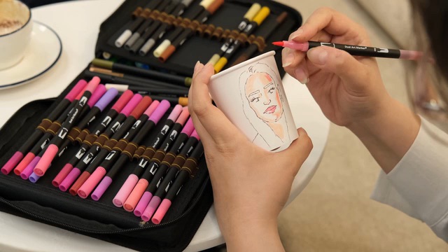 Coloring a cup