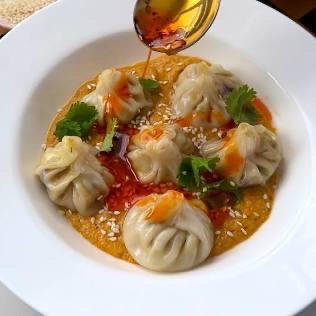 Momo - View 2